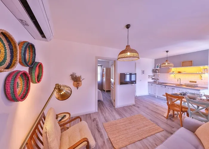 아파트 50 Meters To The Long Bazaar In Lavantakas 3 Square 카스